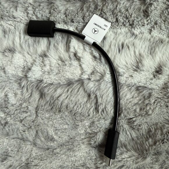 NWT Mercedes Benz Anker USB-C to HDMI Adapter - Black - Picture 1 of 4